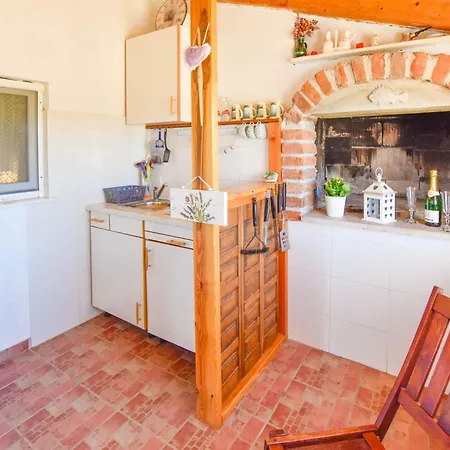 House Livingston Neviđane